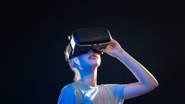 VR产业曙光渐现，行业生态已然成型！